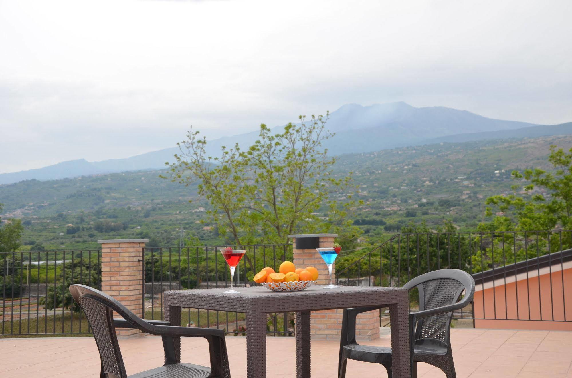 Il Giardino Country Holiday With Pool Taormina Buitenkant foto